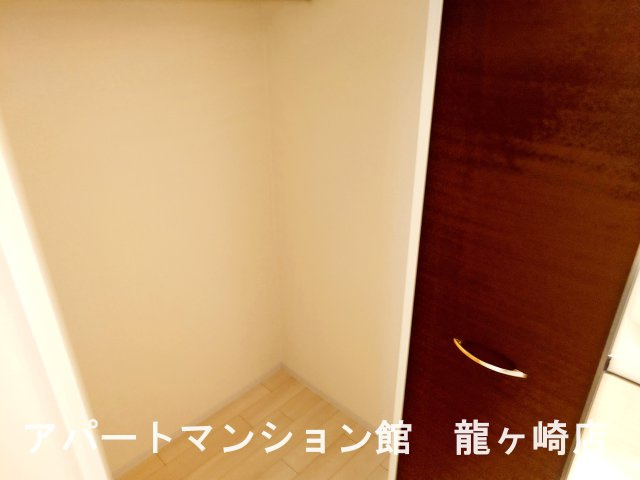 メゾン　ベルフルールの収納