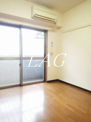 【居間・リビング】 | ヨウコースクウェア中浦和ＥＡＳＴ | 洋室のお部屋です。