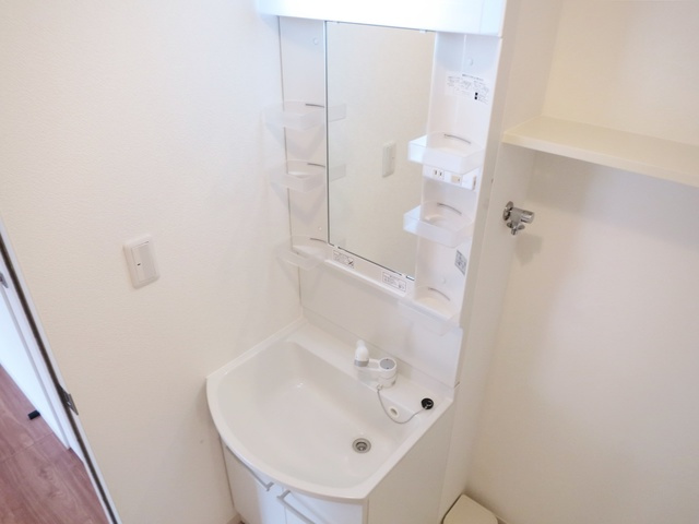 オリーブコートの洗面所|独立洗面台完備！！