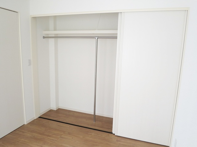 オリーブコートの収納|大きめの収納スペースです。