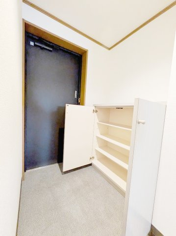 グリーンゼファーの玄関