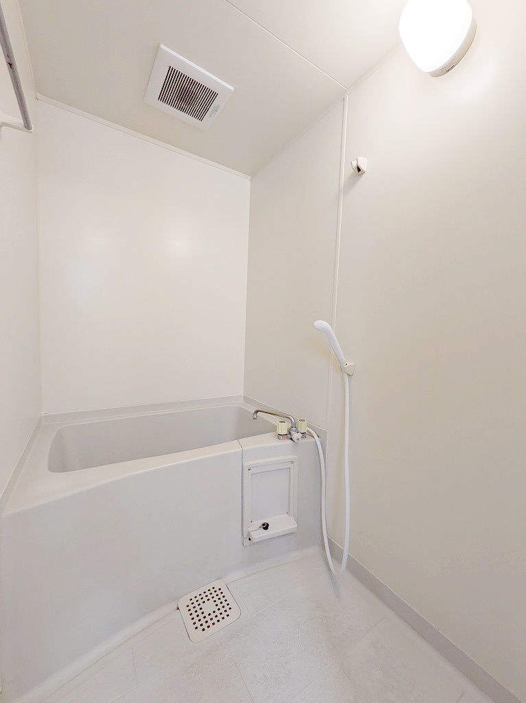 グリーンゼファーの浴室