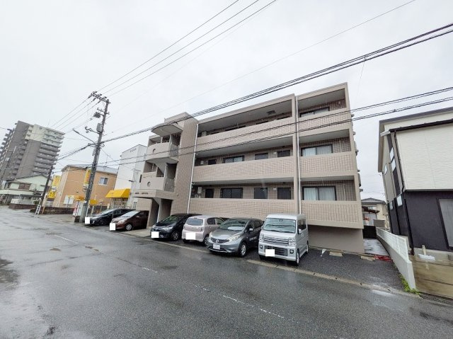 グリーンゼファーの外観