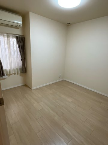 アルファステイツ福山駅前IIの洋室