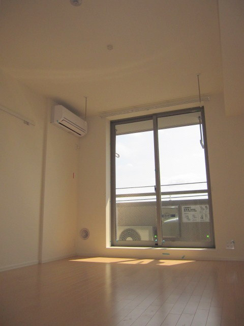 ルボア平喜　中村橋の居間・リビング|★フローリング7.5帖洋室★