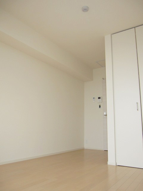 ルボア平喜　中村橋の居間・リビング|★フローリング7.5帖洋室★