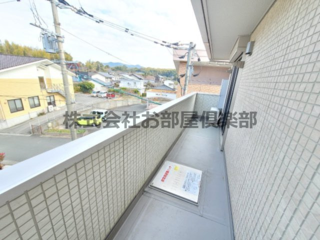 パークハイム上津のバルコニー|暖かな日差しのふりそそぐバルコニー