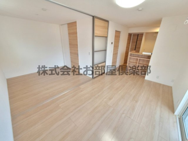 パークハイム上津の居間・リビング|こちらのリビングで趣味の時間をお楽しみください