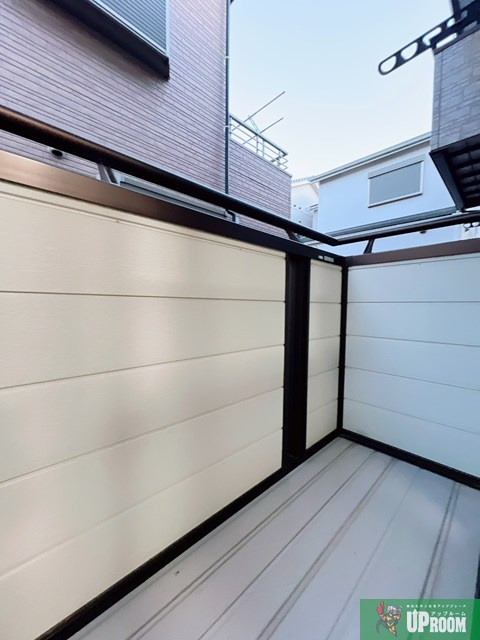 Irisのバルコニー