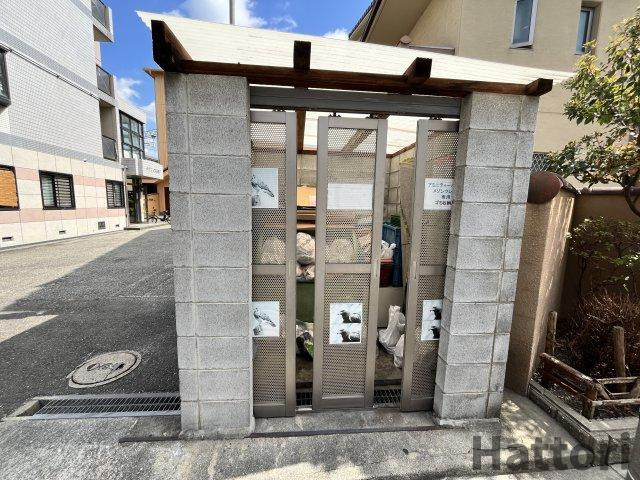 メゾンクレストのエントランス