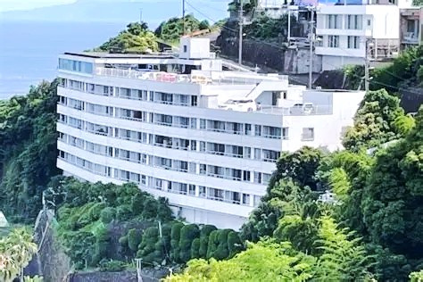 東熱海シーサイドハイツの外観