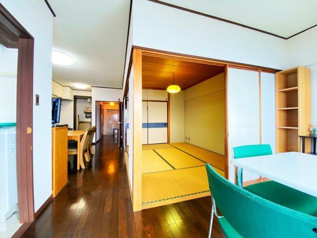 東熱海シーサイドハイツの居間・リビング