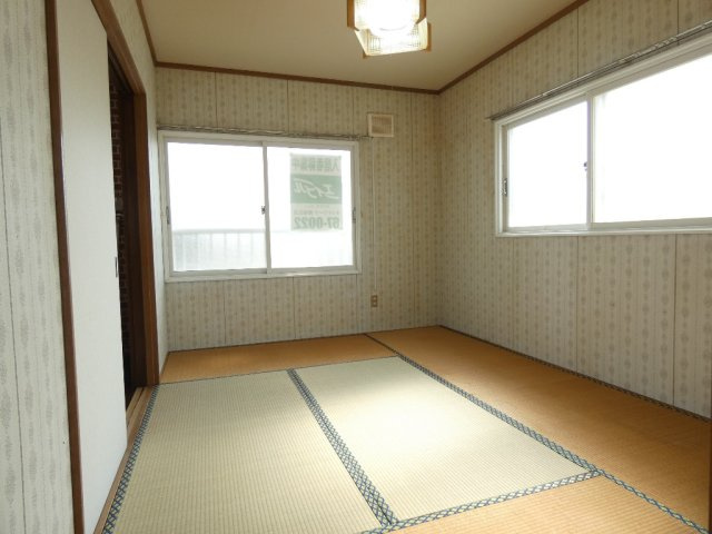 高橋マンションの和室