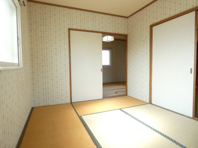 高橋マンションの和室