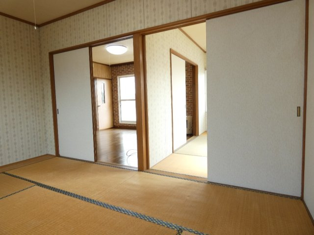 高橋マンションの内装