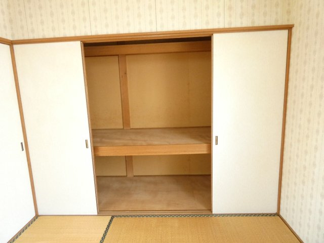 高橋マンションの収納