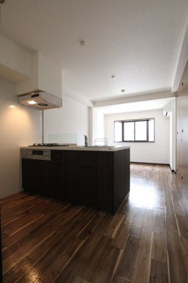 【居間・リビング】 | E.Toneハイツ