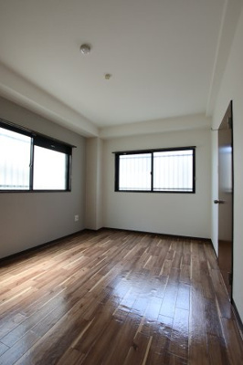 【寝室】 | E.Toneハイツ