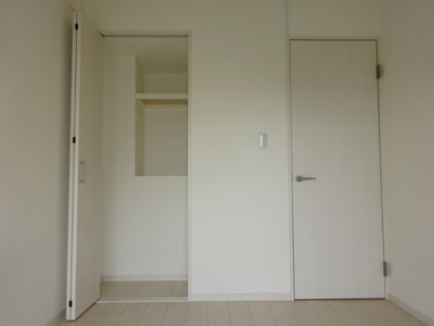 【収納】 | 花園マンション | 洋間の収納