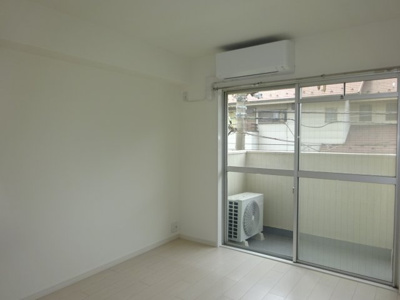 【子供部屋】 | 花園マンション | 洋間