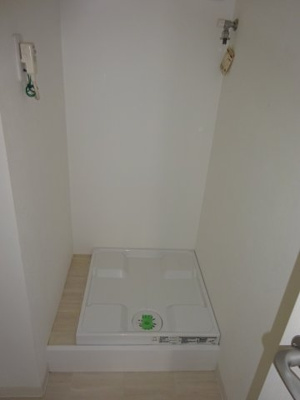 【洗面所】 | 花園マンション | 洗濯機置き場