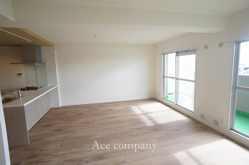 【居間・リビング】の画像