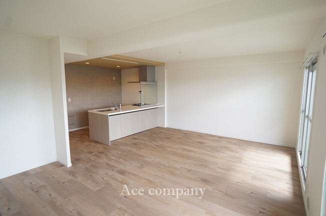 【居間・リビング】 | 平野加美グランドハイツ弐号棟 | 【LDK：広々約20.5帖！】