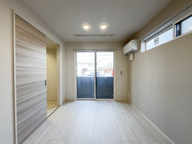 パーシモン駅南Ⅱの居間・リビング