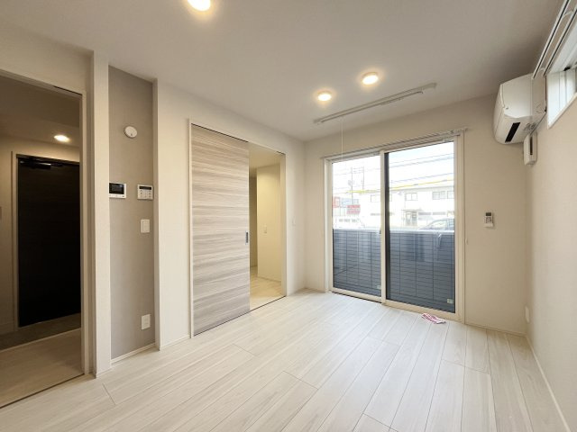 パーシモン駅南Ⅱの居間・リビング