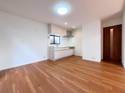 【キッチン】 | 川口市南鳩ヶ谷2丁目リノベ戸建 | 家具配置のしやすい間取りです。