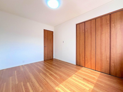 【洋室】 | 川口市南鳩ヶ谷2丁目リノベ戸建 | 個人の部屋や寝室として使える洋室です