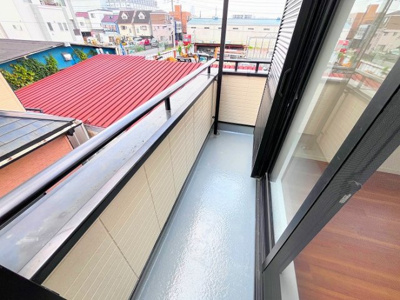 【バルコニー】 | 川口市南鳩ヶ谷2丁目リノベ戸建 | バルコニー付きです