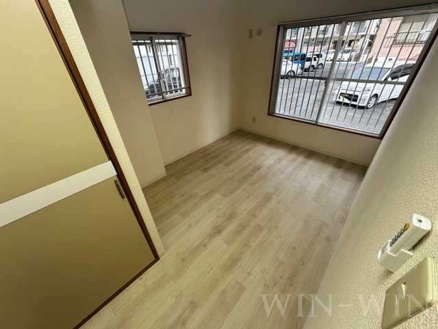 東マンションの寝室|イメージ（同建物内別部屋の写真です）