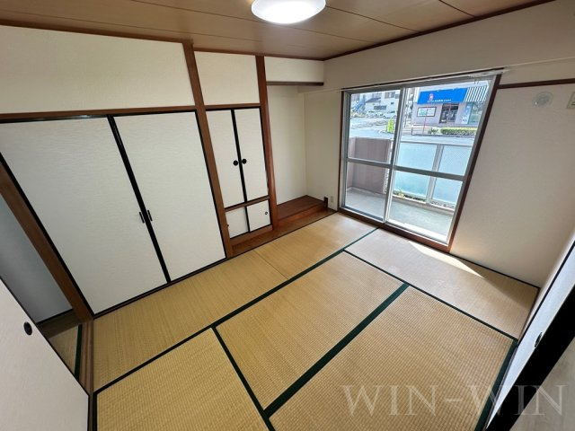 東マンションの寝室|イメージ（同建物内別部屋の写真です）