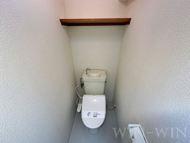 東マンションのトイレ|イメージ（同建物内別部屋の写真です）