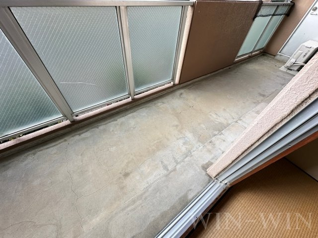 東マンションのバルコニー|イメージ（同建物内別部屋の写真です）
