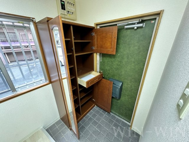 東マンションの玄関|イメージ（同建物内別部屋の写真です）