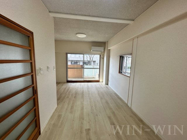 東マンションの居間・リビング|イメージ（同建物内別部屋の写真です）