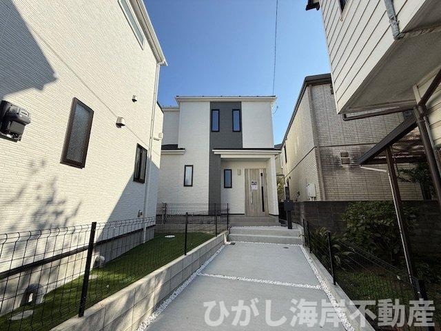 茅ヶ崎市松林2丁目　新築戸建　全５棟の前面道路含む現地写真|現地外観