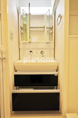 【洗面所】 | ウルバーノイリス