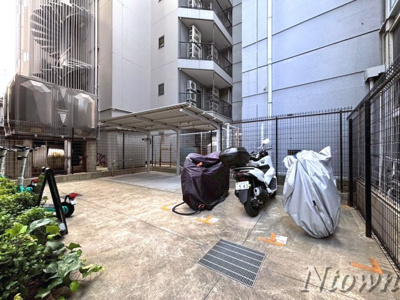 【その他共用部分】 | プレサンス池下トレス | オートバイ駐輪場です