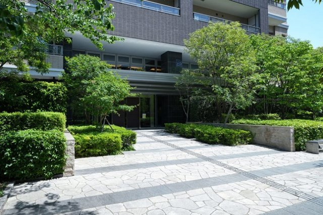 文京区根津２丁目の賃貸マンションのその他|アプローチ