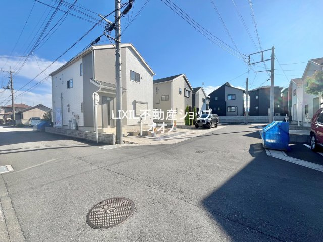 【前面道路含む現地写真】 | 加須市久下3丁目　中古戸建