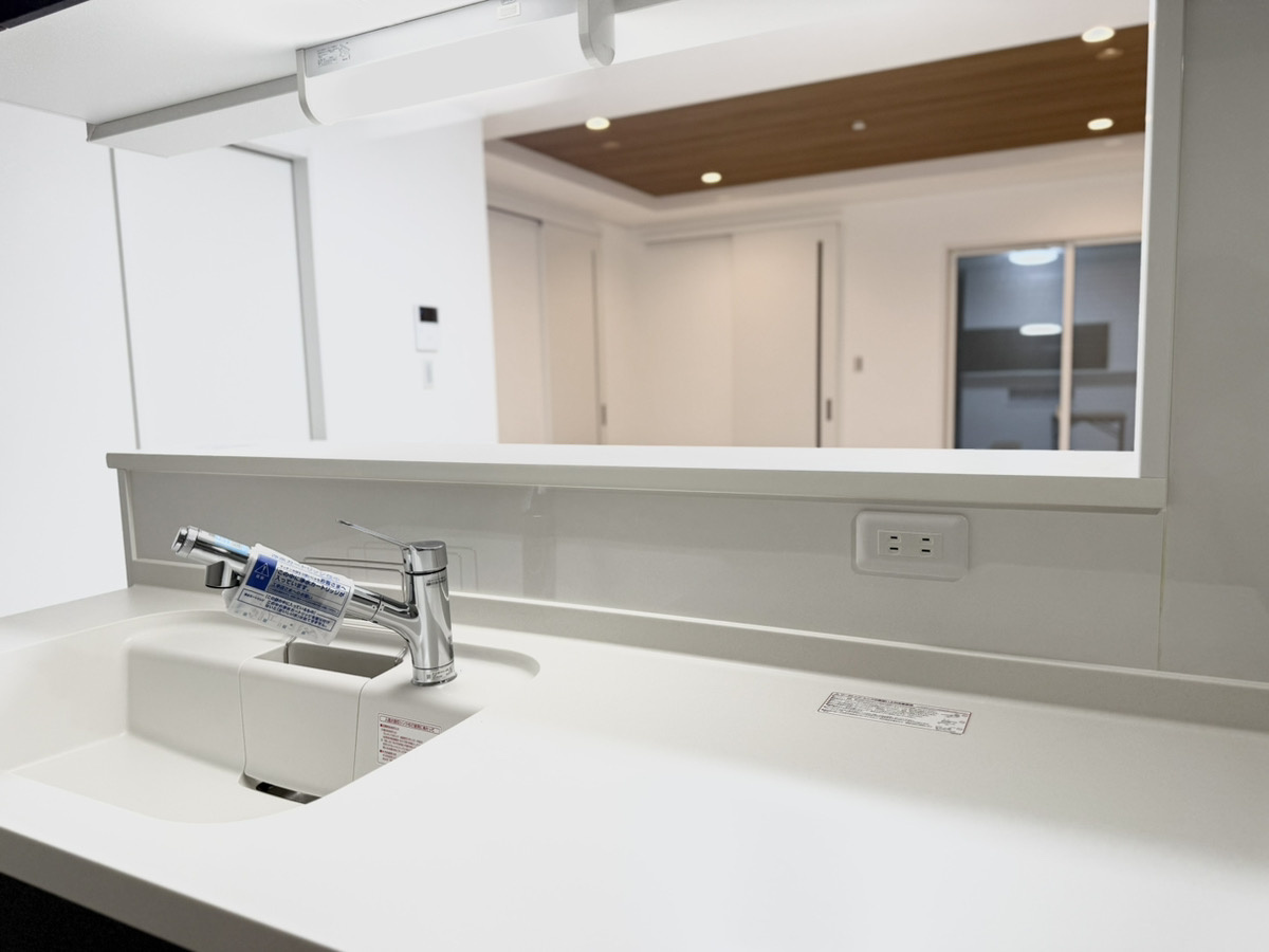 新築戸建　大東市三箇1丁目のキッチン|コンセント付でお料理がはかどります