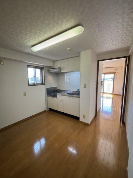 朝日ビル西船橋の居間・リビング