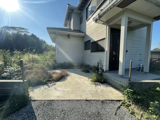 長生郡長生村一松丙中古戸建の駐車場