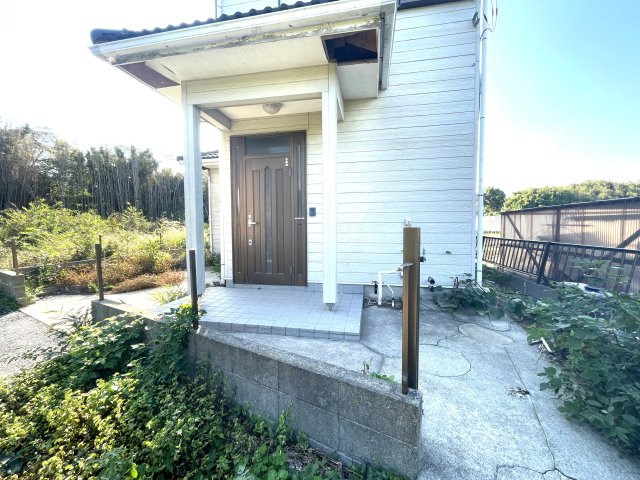 長生郡長生村一松丙中古戸建のエントランス