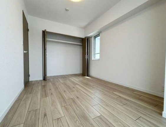 【中古マンション】鶴ヶ島駅通りダイカンプラザの洋室|6.3帖洋室です！