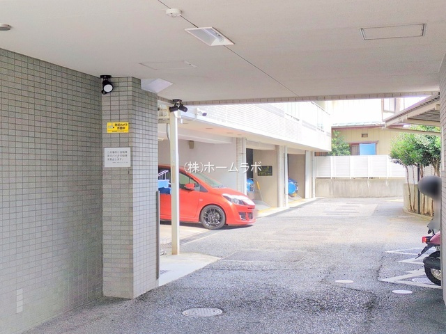 【中古マンション】鶴ヶ島駅通りダイカンプラザの駐車場|駐車場の用意があります