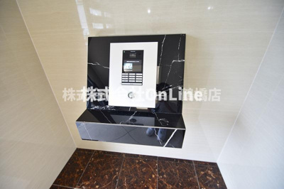 【玄関】 | Luxe大阪城南